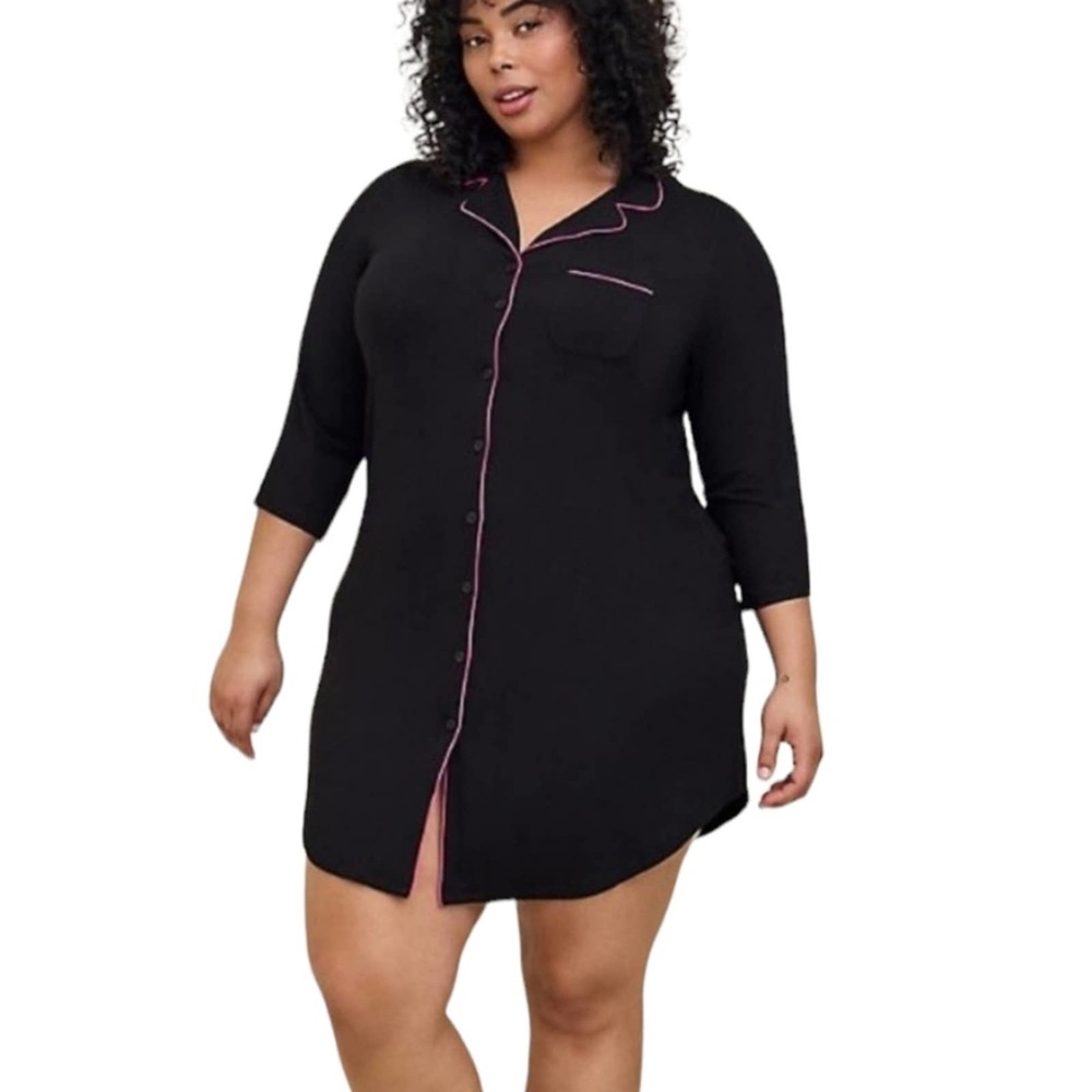 TORRID 4X SUPER SOFT BUTTON THROUGH SLEEP GOWN